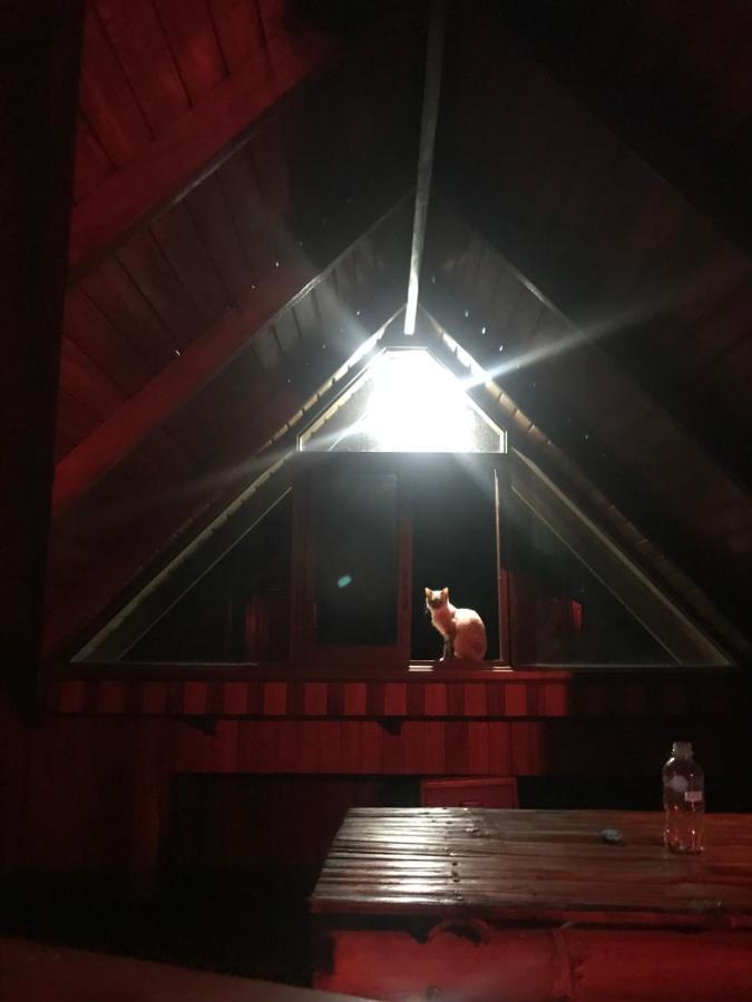 Bed and Breakfast The Roadhouse Тена Екстер'єр фото